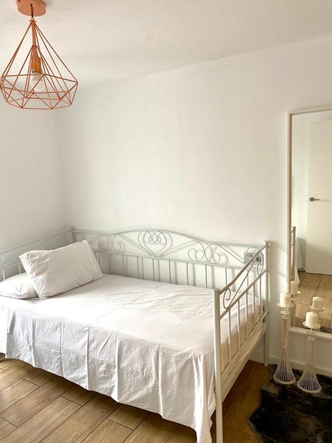 La Casita De Lu Apartment Касарес Екстериор снимка
